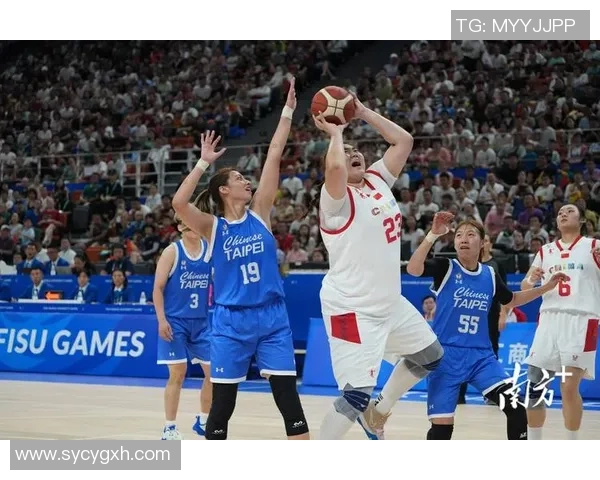 中华台北女篮与中国女篮激战正酣争夺亚洲篮球赛荣誉之巅