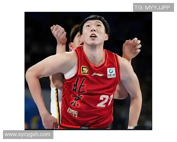 周琦在国际篮球舞台上的崛起与挑战：从青涩球员到顶尖中锋的成长历程