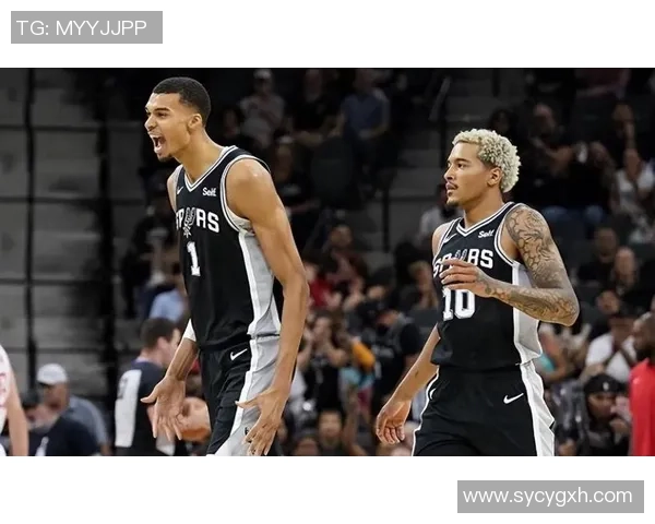 火箭与马刺季后赛对决回顾：5月10日的精彩瞬间与战术分析